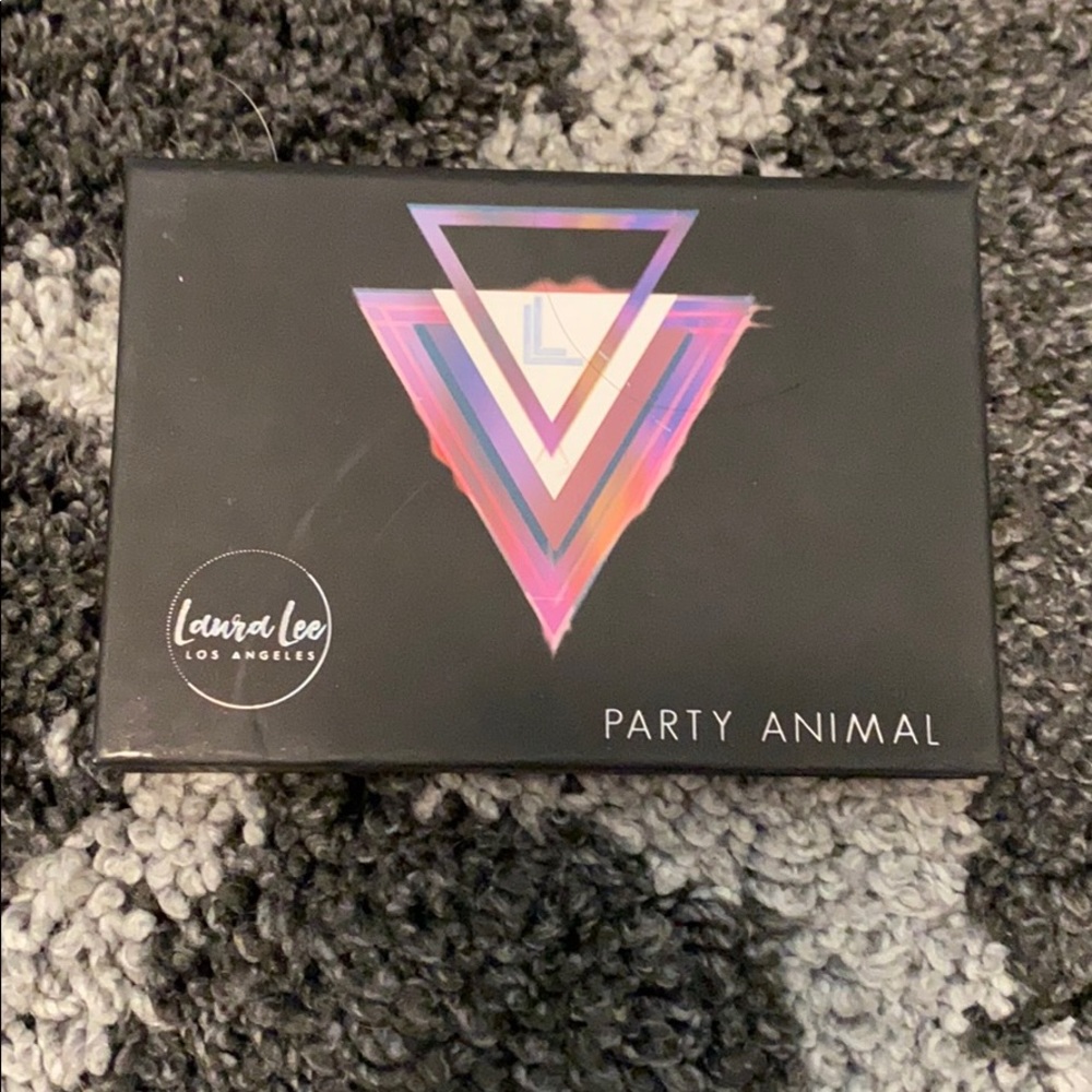 Laura Lee party animal pallet